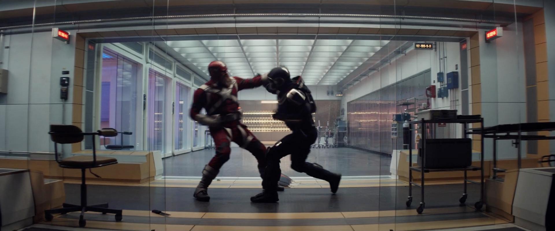 Bw red guardian bloque l attaque du taskmaster