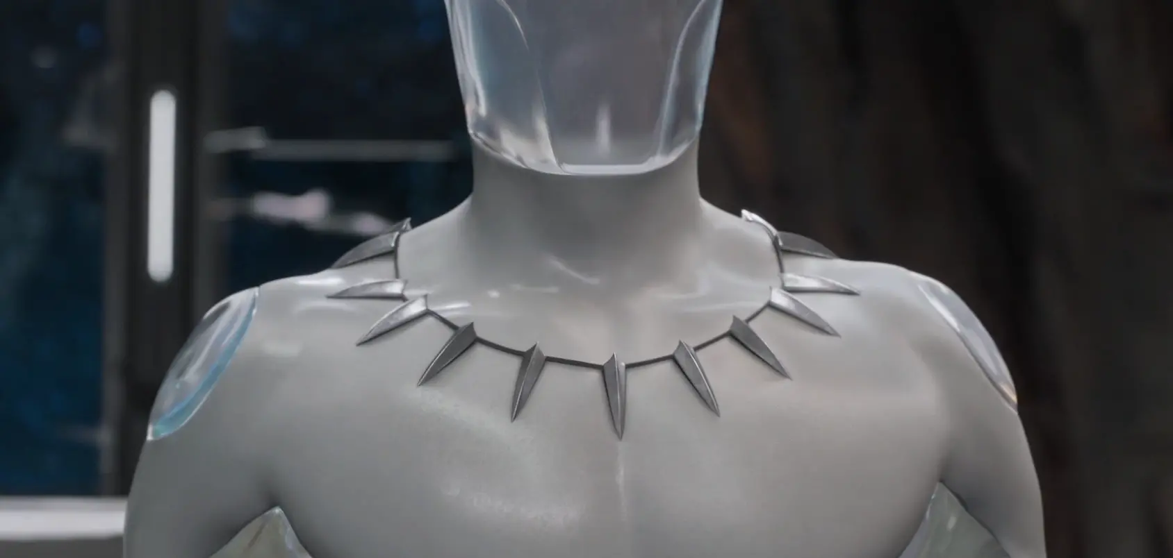 Collier en vibranium imgprofil