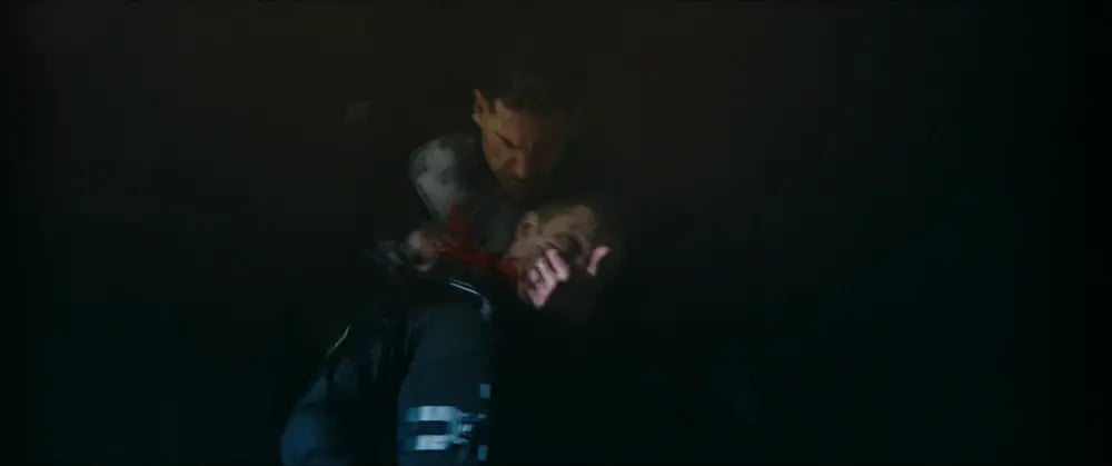 Ddba 109 punisher poignarde agent ueaj