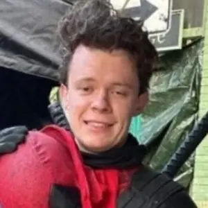 Haroldpool cardvignette