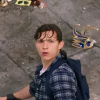 Smffh parker assiste a l arrivee soudaine de mysterio