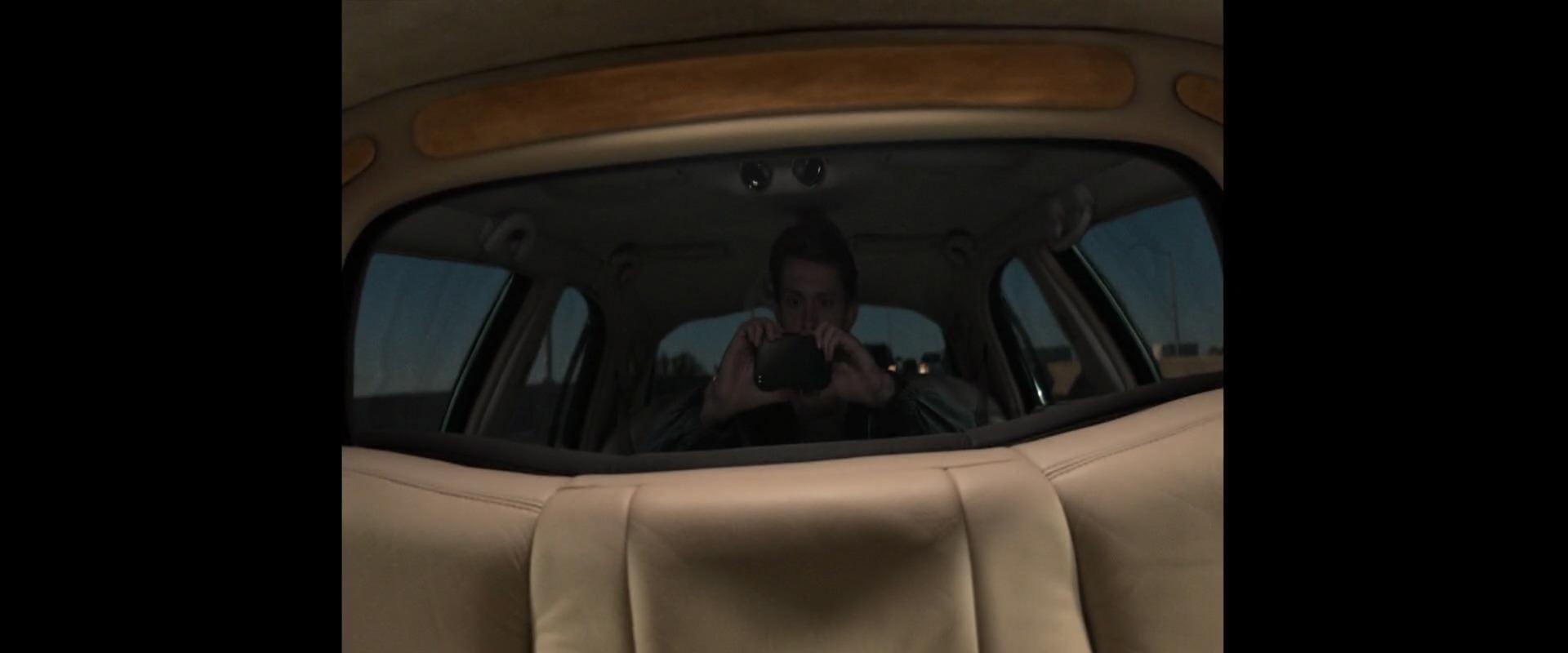 Smh parker commence un film video pendant le trajet