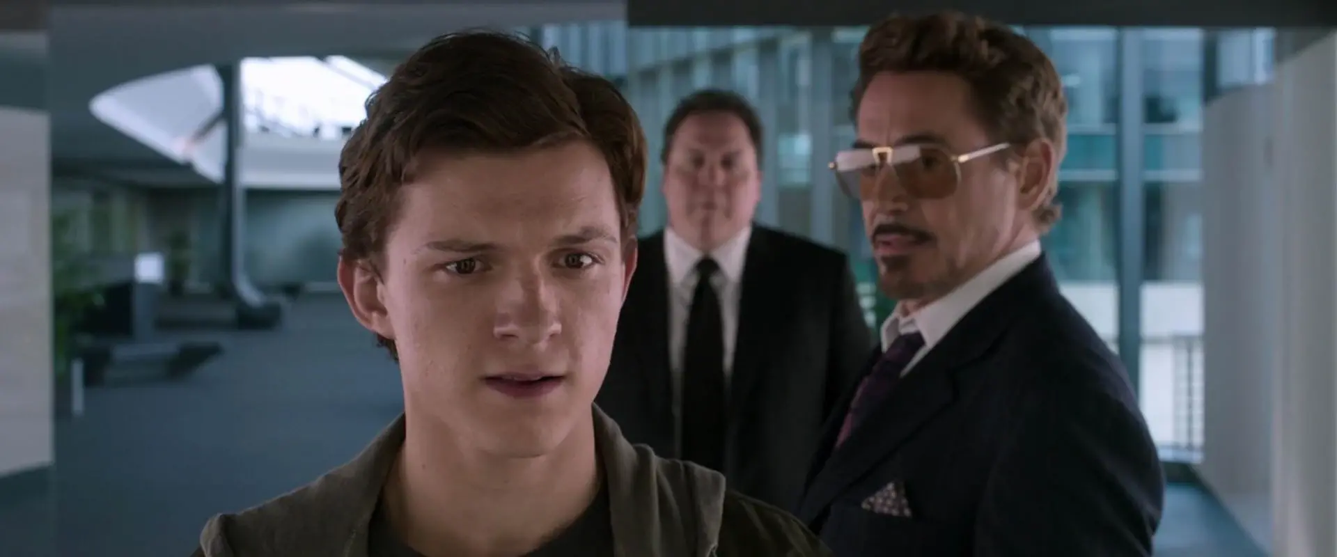 Smh parker decouvre l armure iron spider
