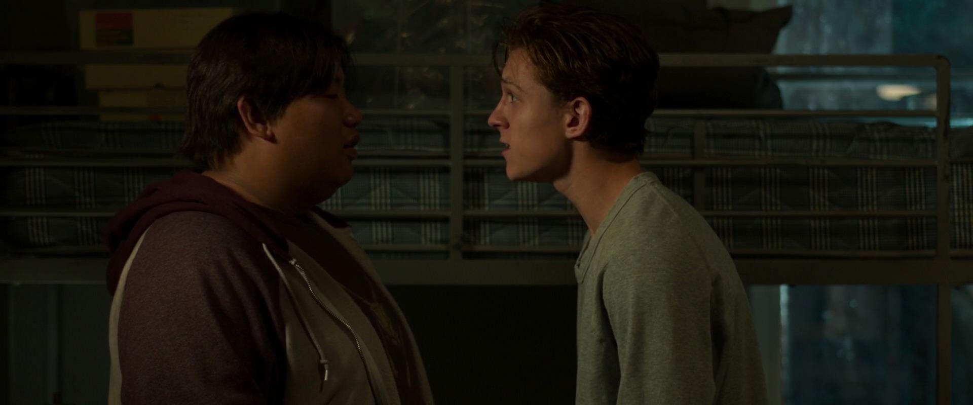 Smh parker demande a ned leeds de garder son secret