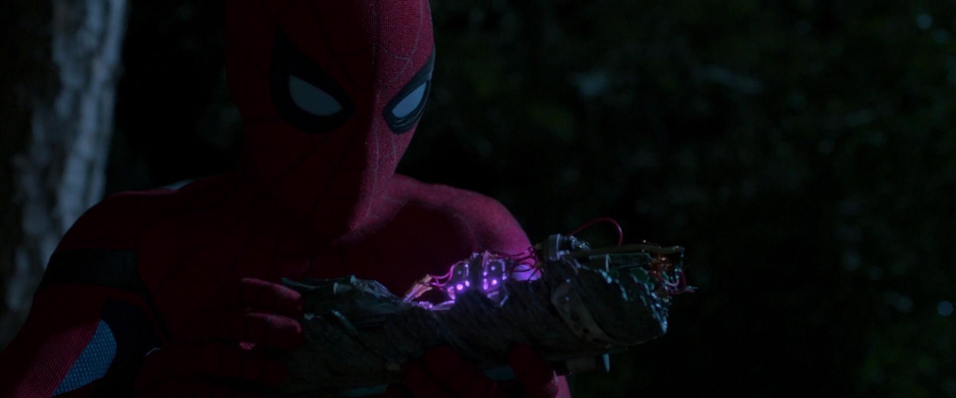 Smh spider man decouvre une arme chitauri
