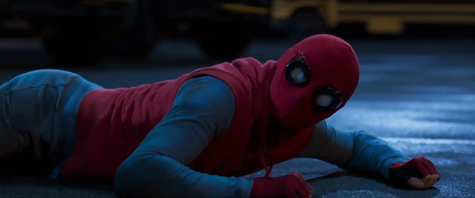 Smh spider man est pris par surprise par le shocker