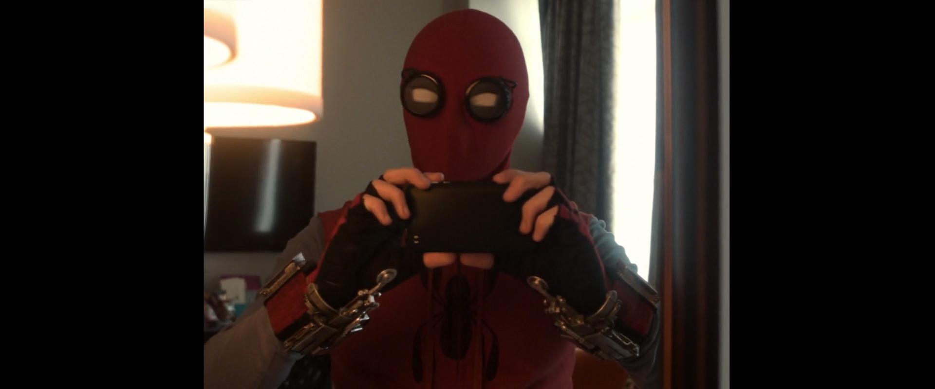 Smh spider man se prepare a partir en mission